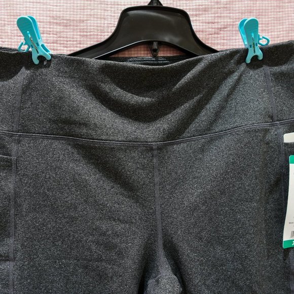 Skechers ladies XL GRAY bike‎ short with Po… - Picture 5 of 7